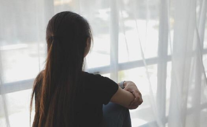 sad dp girl